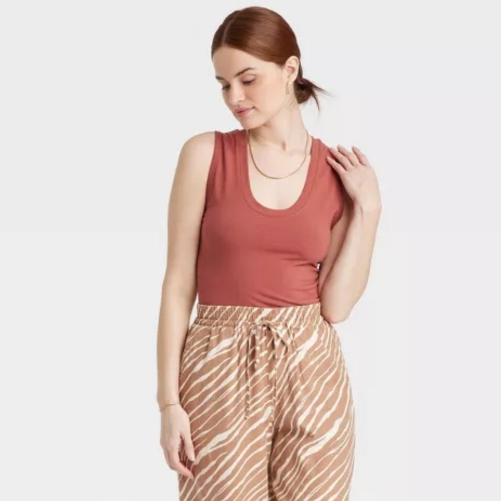 Target A New Day Slim Fit Tank Top Small Women's S Rust U-Neck NWT - Picture 2 of 10